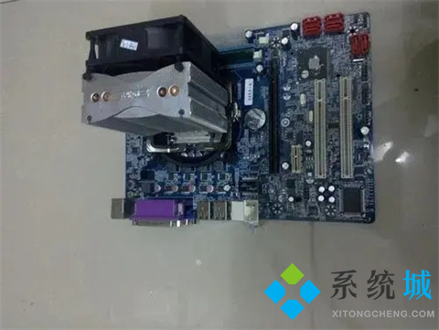 电脑黑屏按了f8之后按什么键 电脑开机后黑屏进入不了桌面怎么解决