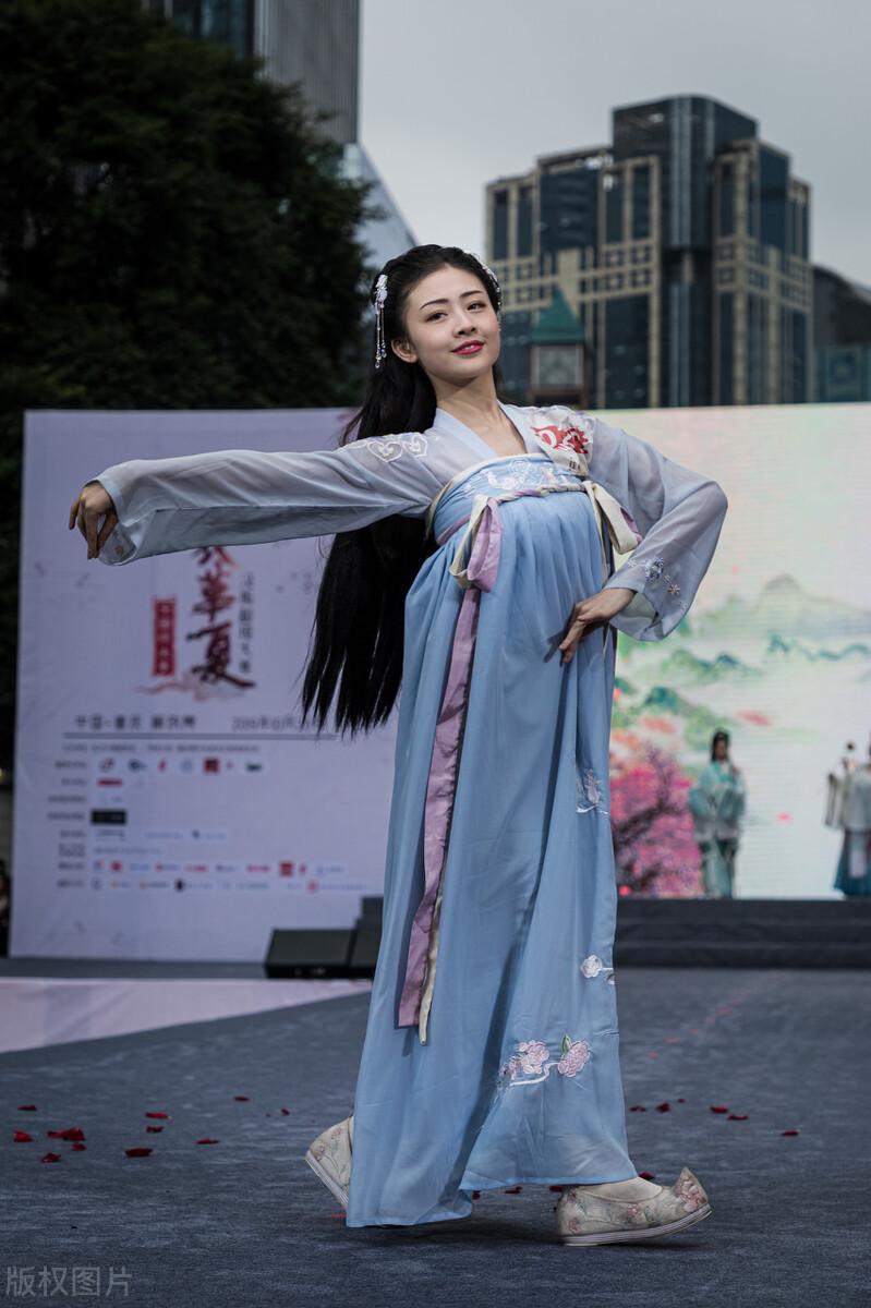 满人和汉人的区别(满族人生理特征)