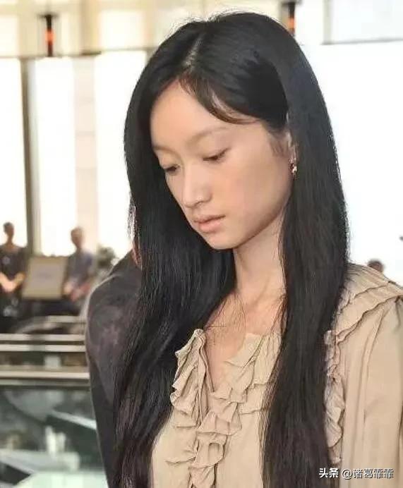 沈佳妮个人资料简介图片（沈佳妮与老公朱亚文结婚十年）