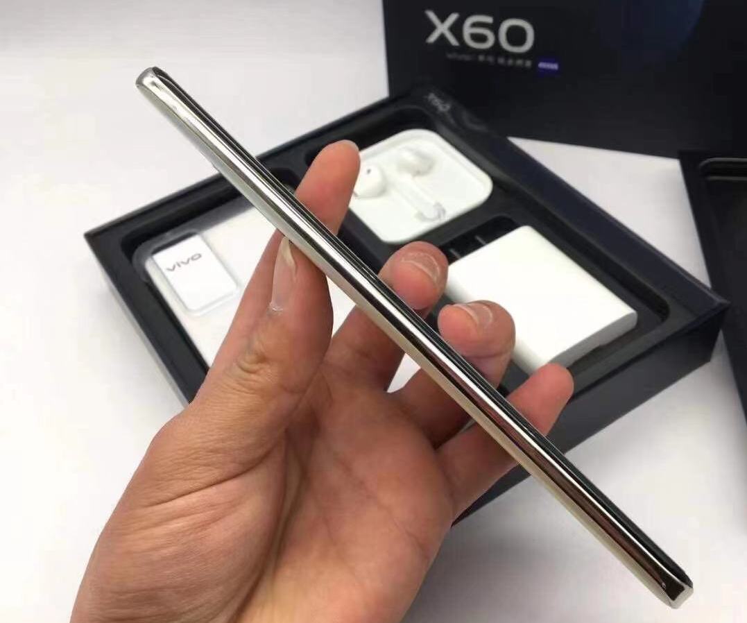 vivox60手机参数配置详情（实际使用测评口碑如何）