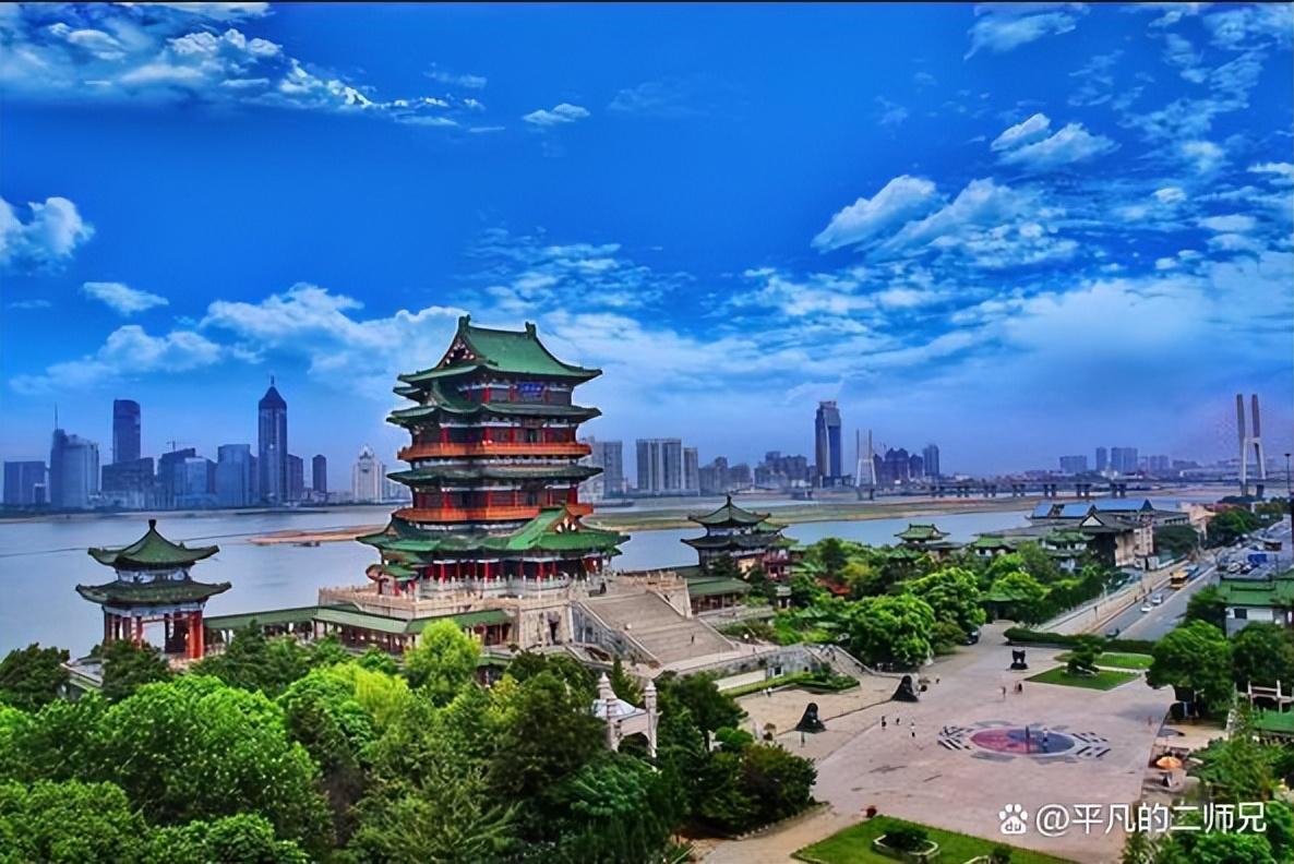 南昌有什么玩的地方（去江西南昌旅游必去游玩的经典景点）