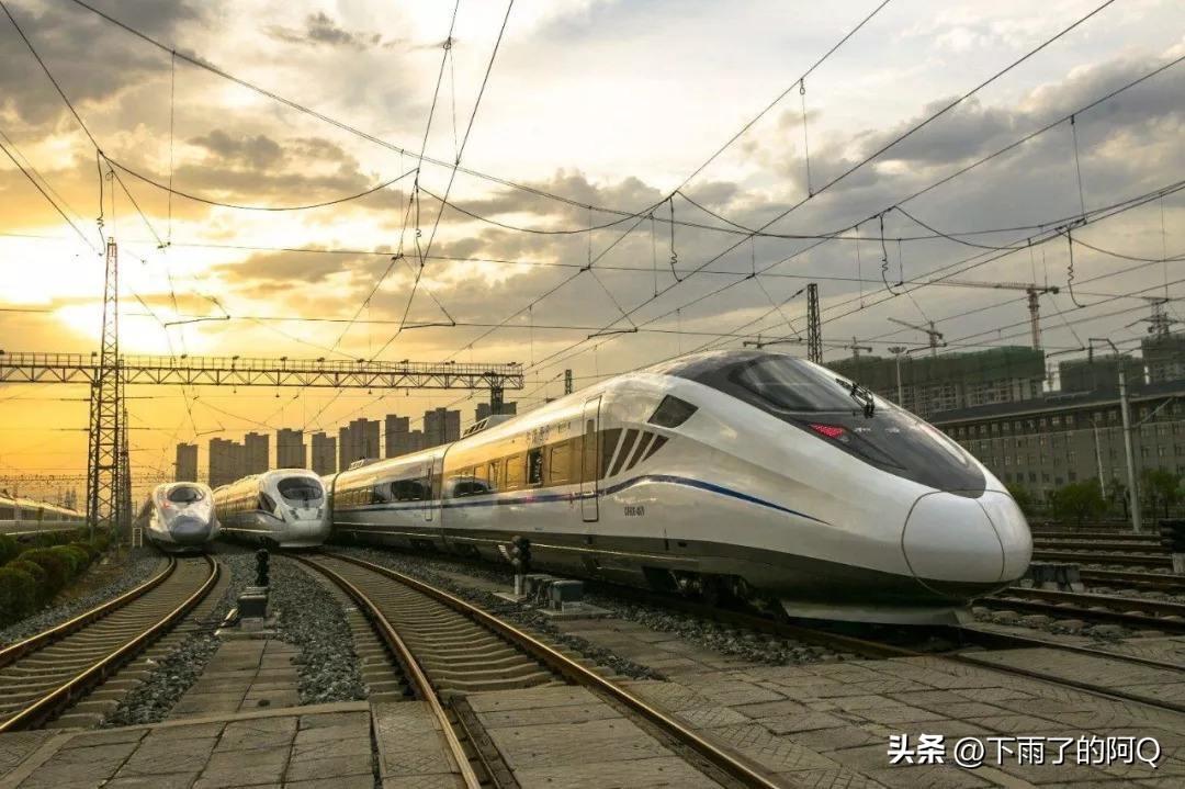 高铁f座位是靠窗吗（高铁二等座座位图顺序）