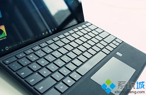 微軟正式發(fā)售全新Surface Pro 4鍵盤蓋：兼容Pro3具有指紋識(shí)別1